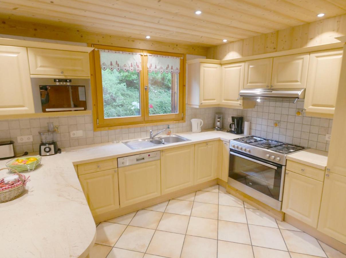 Chalet Adonis - Montriond, Morzine, Avoriaz المظهر الخارجي الصورة